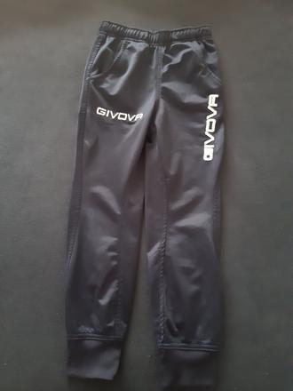 Gigova tepláky, 116