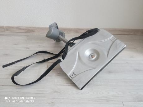 Retro stojan na televízor, 