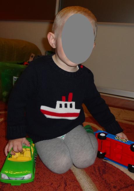 Tmavo-modrý sveter s loďkou v. 86-92, 86