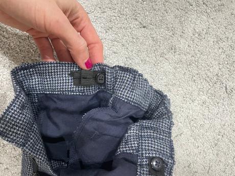 Slušné nohavice v top stave, 110