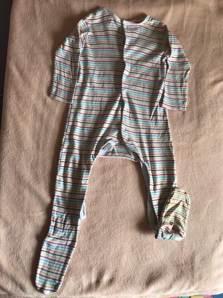 2x pyžamo overal, 92