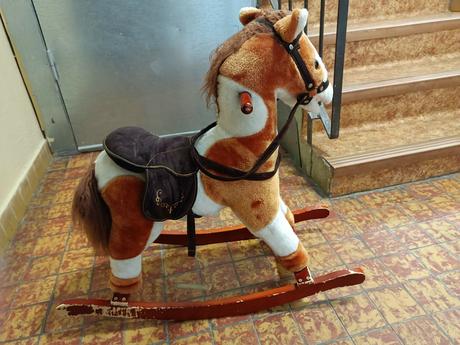 Hlupáci kôň pre deti, 