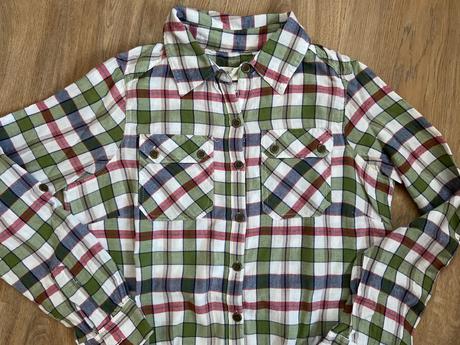 Košeľa s volánom, 36