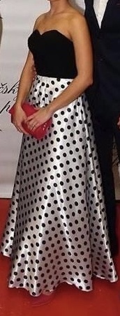 Spoločenské šaty, 34