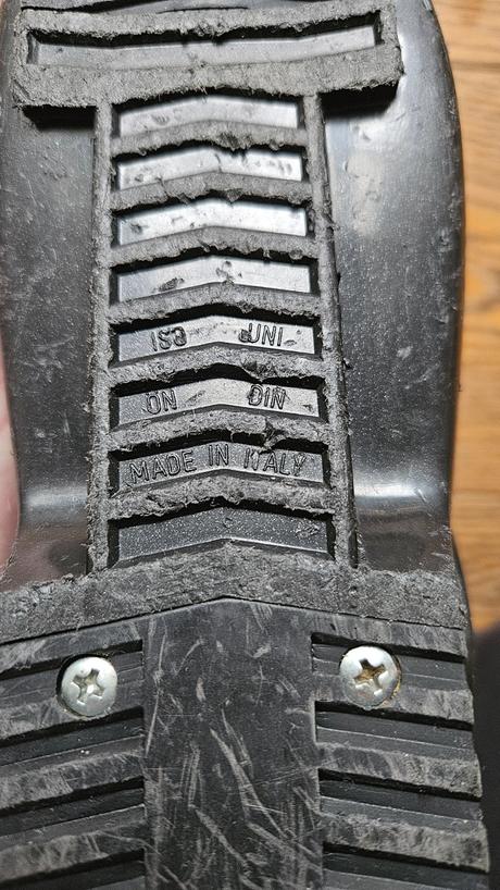 Lyžiarky, dalbello,31