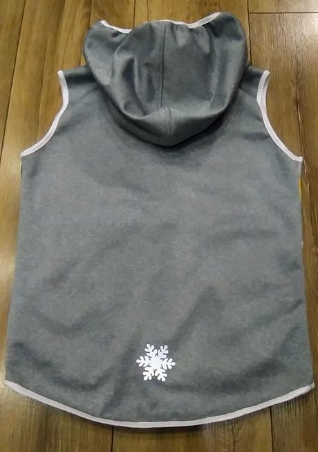 Softshellová vesta s vreckami a kapucňou, 74 - 140