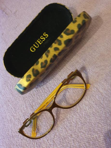 Guess okuliare s puzdrom nové, guess