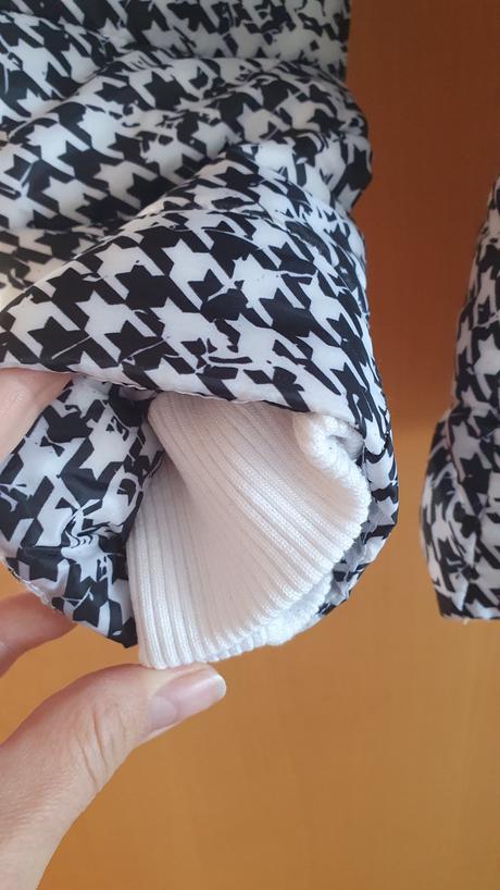 Bunda s kohutiou stopou, authority,s