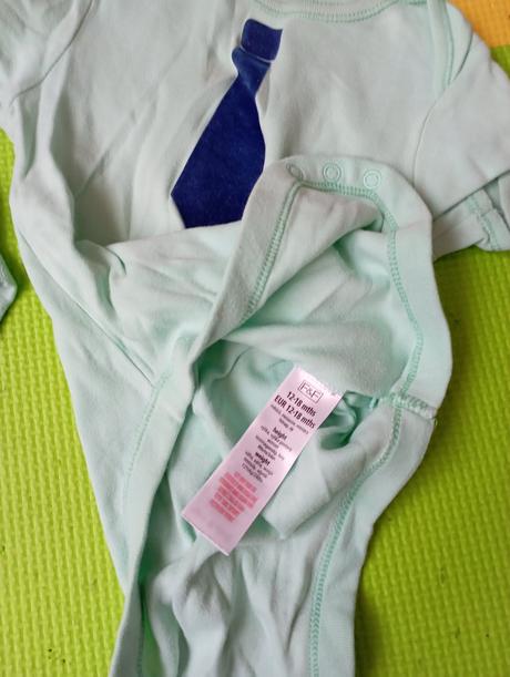 Balík oblečenia dvojičky chlapci, 86