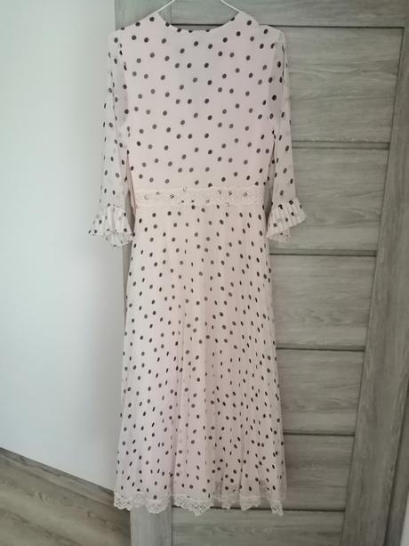 Spoločenské šaty, 38