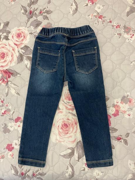 Pekne elastické rifle noppies, 92