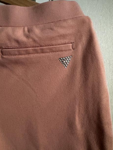 Štýlové staroružové nohavice guess s kamienkami, guess,140