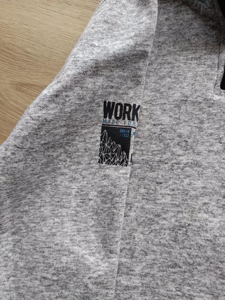 Teola mikina s kapucnou s kozusinou, 158