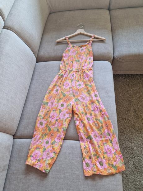 Letný overal, 146