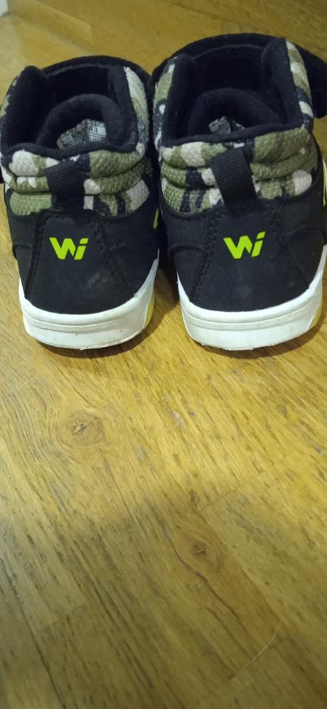 Vyššie tenisky, 28