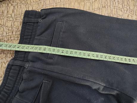 Predám chlapč. 2 teplákové nohavice veľk. 122, alive,122