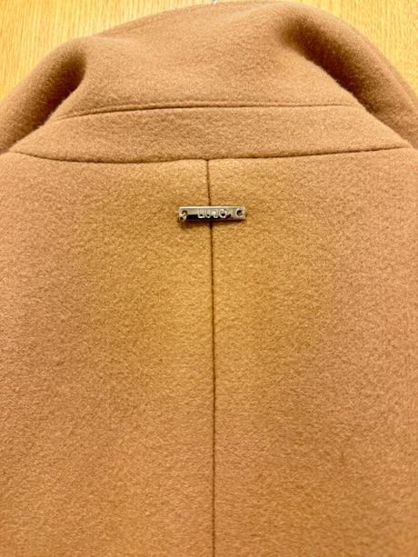 Krásny kabát liu jo, liu jo,m