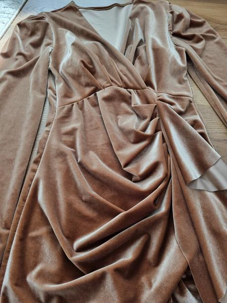 Sexi sametové mini šaty, xs