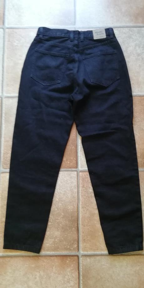 Čierne rifle mom jeans., pull&bear,38