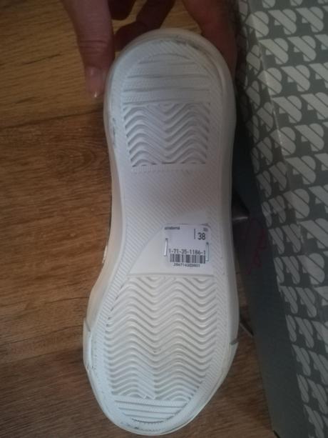 Strieborné tenisky, 38