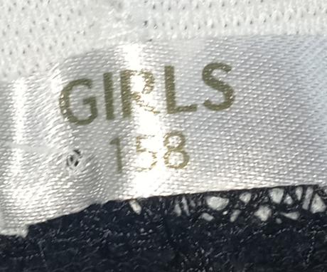 Dievčenské čierne teplákové šortky (158), 158