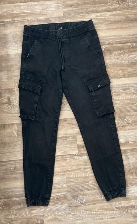 Cargo kapsáčové čierne nohavice cropp w30 /l 32, 32