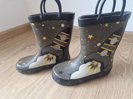 Gumáky next, next,26