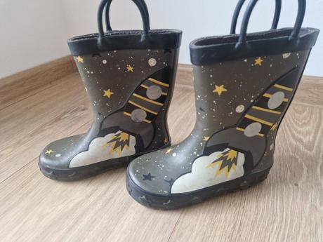 Gumáky next, next,26