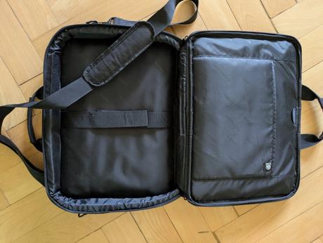 Taska na notebook, dicota