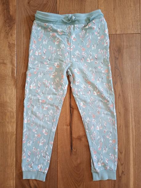 Balik oblečenia pre dievča, veľ.134, 122–134