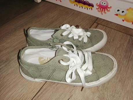 Plátenky okaidi, 33