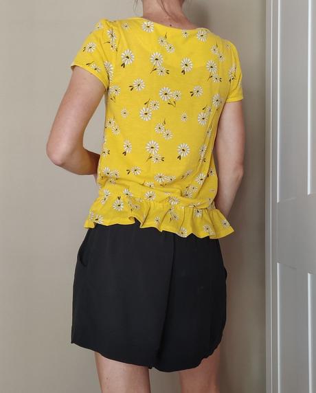 Zlte kvetovane tricko, next,s