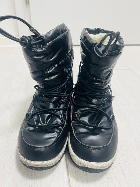 Nepremokavé snehulky, 36