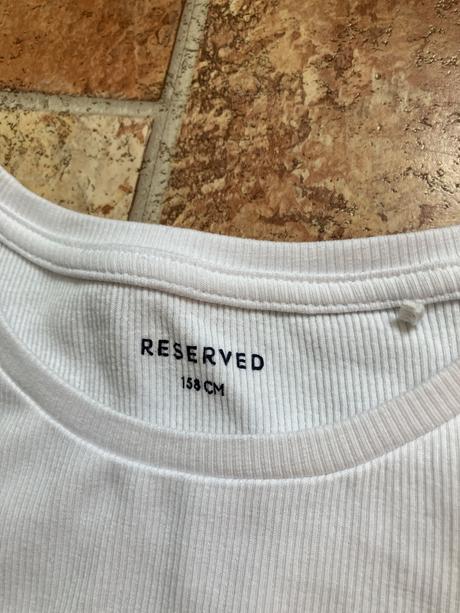 Tricko, reserved,158