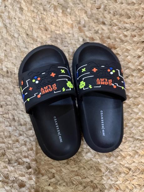 Šlapky, reserved,28