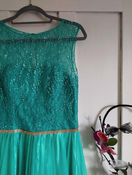 Dámske dlhé tyrkysové spoločenské šaty, 38