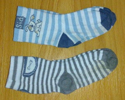 2x ponožky cena spolu, 18