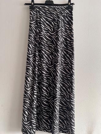 Dlhá sukňa, sinsay,s