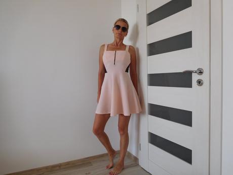 Šaty marhuľkové 36/38 pružné, 36