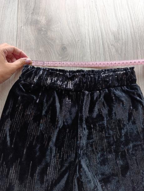 Dievčenské čierne široké nohavice, sinsay,134