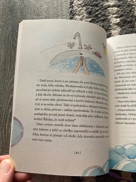 Dívka s havraními křídly tereza kramerová (2017),