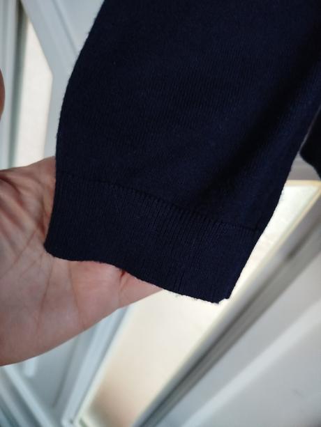 Svetrík, reserved,146