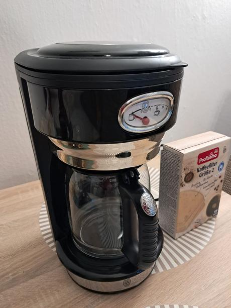 Russell hobbs kavovar aj s filtrami, 