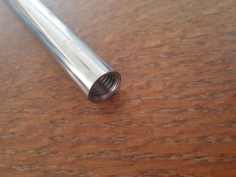 Chladic vina do flase,