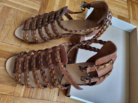Predám hnedé sandále veľ 36, zara,36