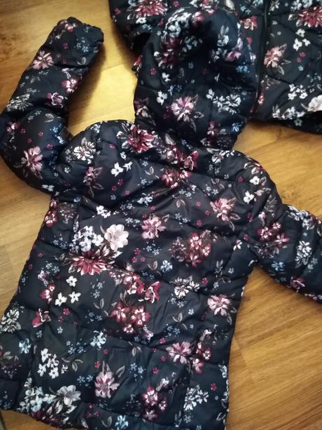 2 kusy kvetinových vetroviek-uz len 1 kus, takko,158