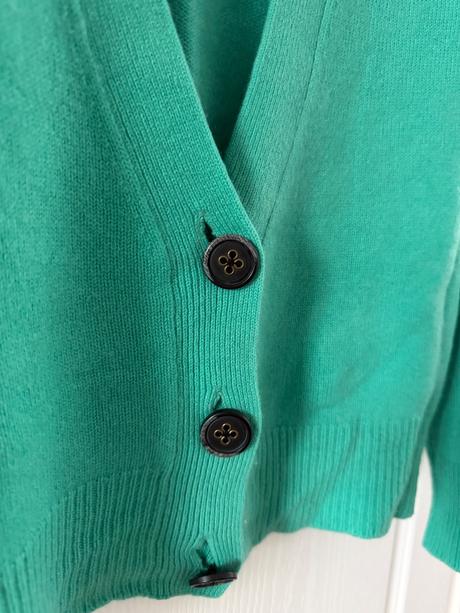 Kašmírový kardigan morskej modrej farby, m