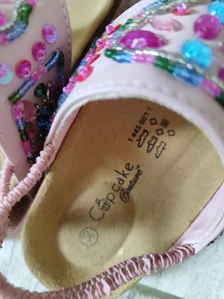 Sandálky, cupcake,30
