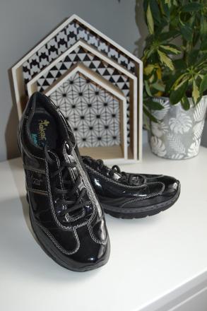 Dámske čierne tenisky zn. rieker, veľkosť 38, rieker,38