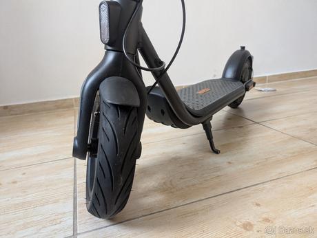 Elektricka kolobezka ninebot f2 kickscooter, 